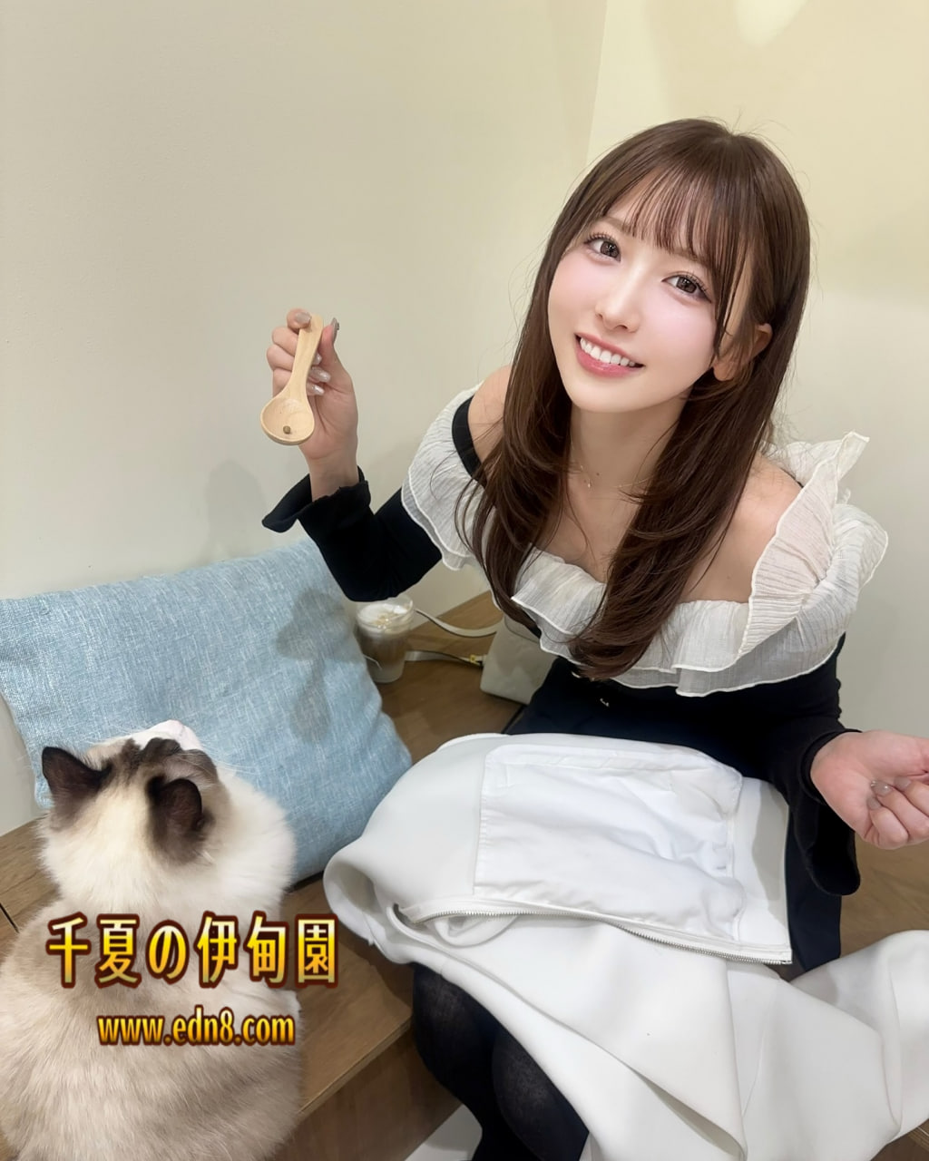 名前：千夜（ちよ / Chiyo）  初恋のような顔立ちをしていながら